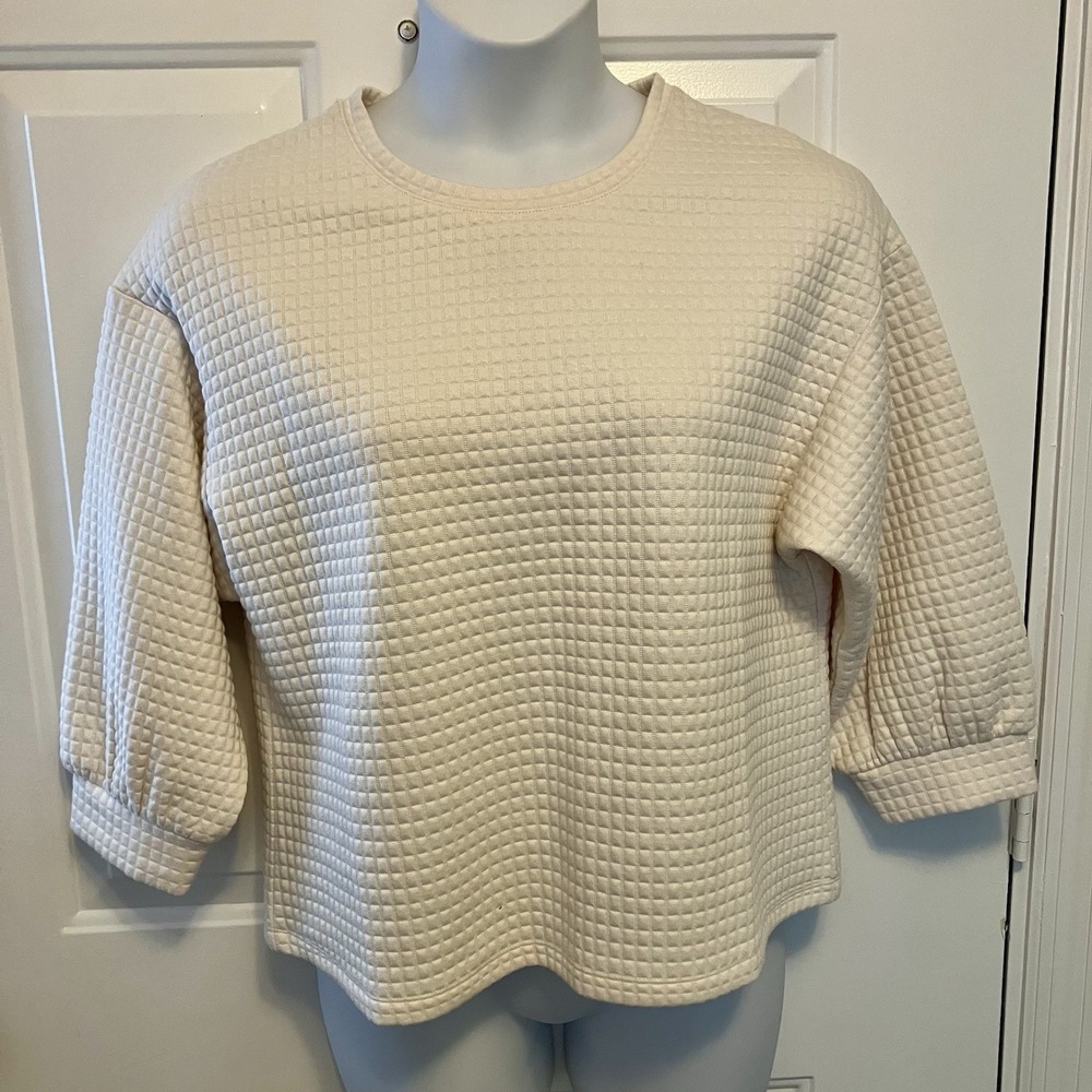 Chicos Women's Sz 1‎ Medium Ivory Cream Waffle Knit Long Sleeve Shirt Top